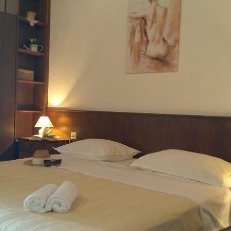House Nede Medic Hotel Brela Luaran gambar